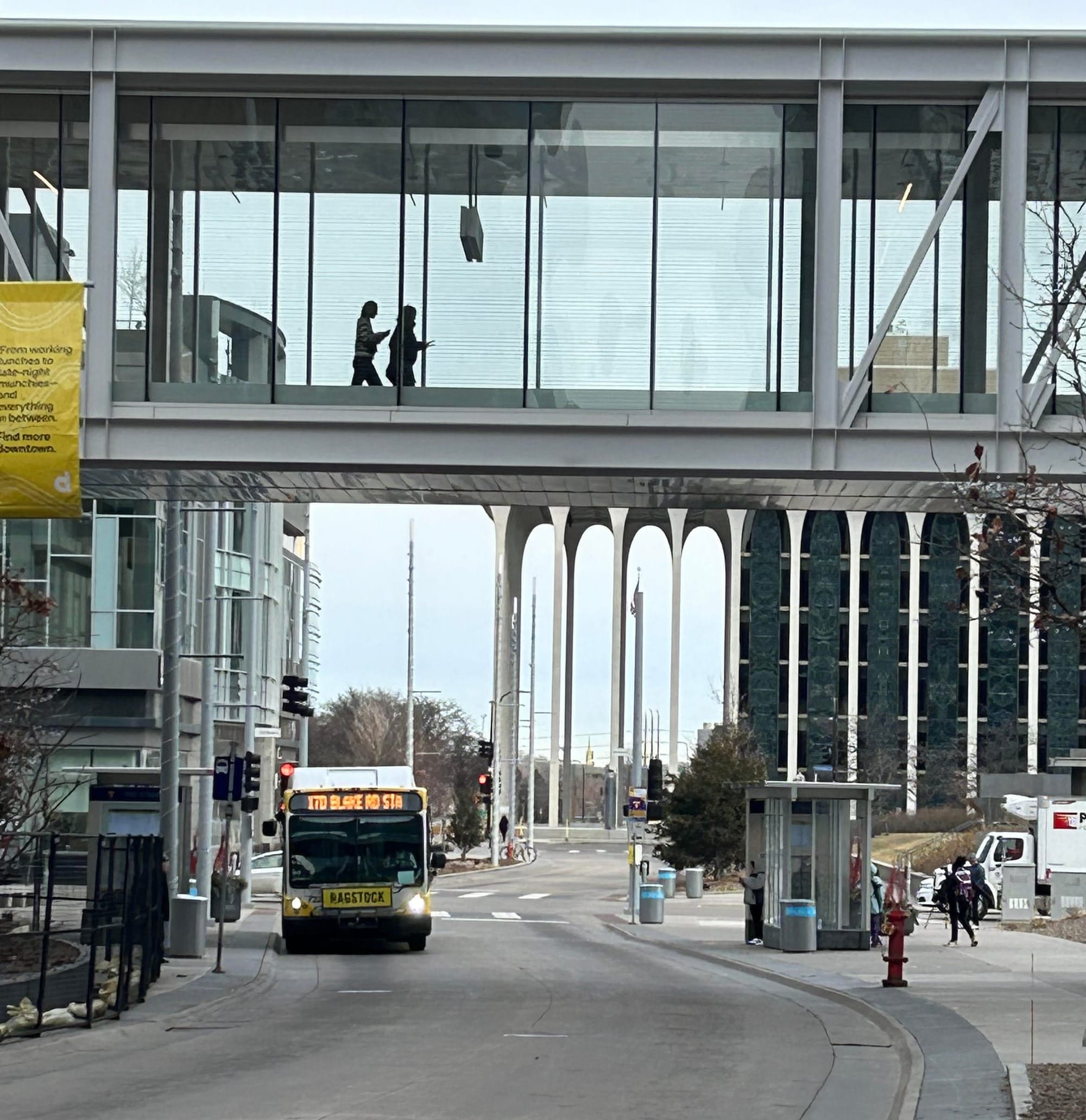 Private Paths and Public Space: A Comparative History of Grade-Separated Pedestrian Systems in Minneapolis and Montreal